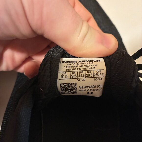 Under Armour Men's Charged Assert 9 Running Shoe Black/Orange Size 10.5 - Picture 3 of 5